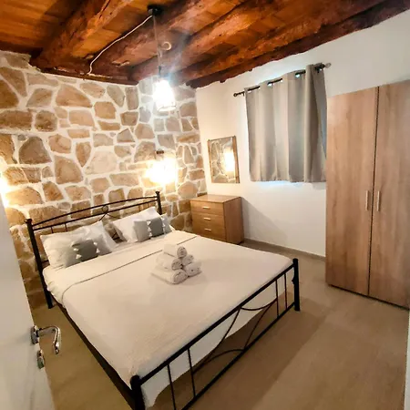 Casa Lithari *