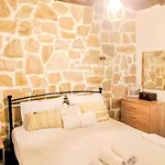 Casa Lithari