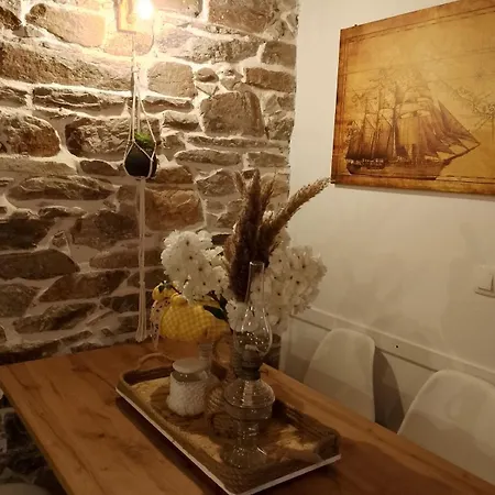 Apartment παραδοσιακό πέτρινο σπίτι