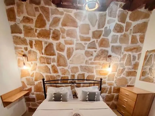 Casa Lithari *