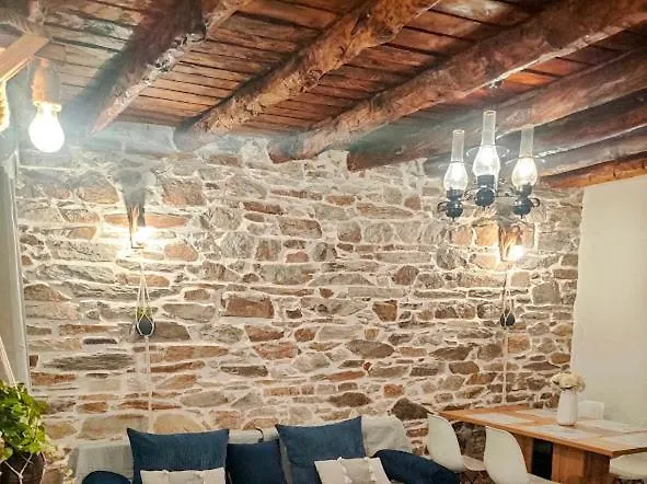Casa Lithari Apartamento